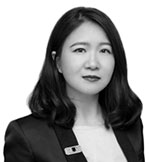 Rebecca Dong